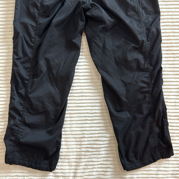 The North Face Black Cropped Lightweight Pants Joggers Small - Picture 13 of 15